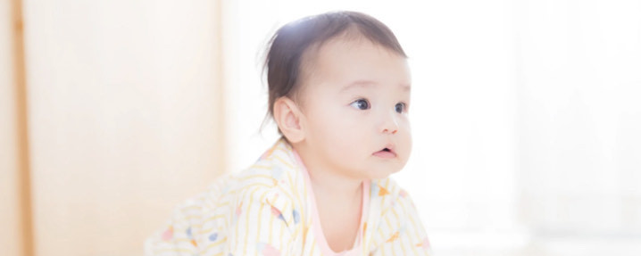 ハイハイ　赤ちゃん